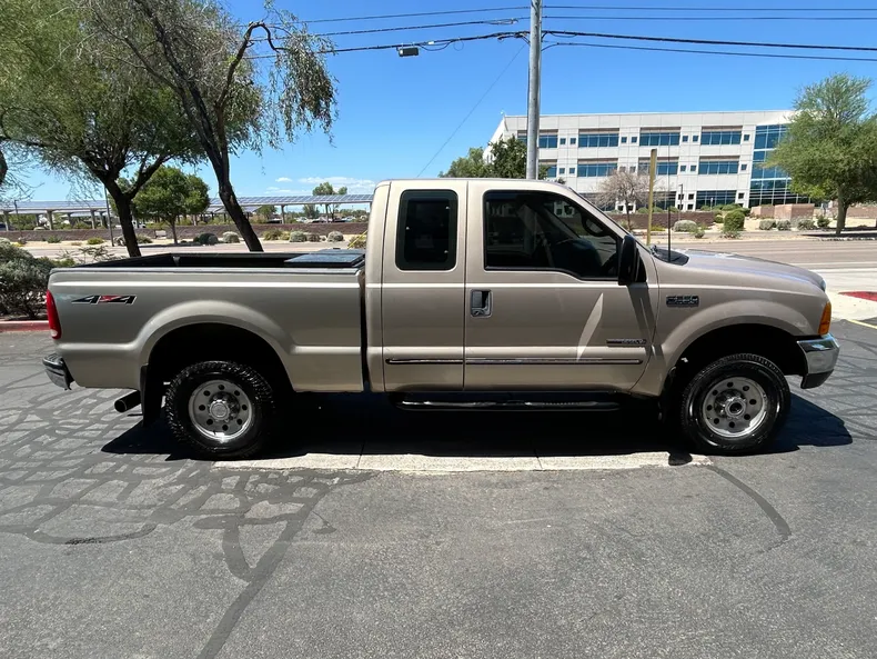 SOLD 1999 Ford F250 Super Crew Cab XLT 4WD - Image 3